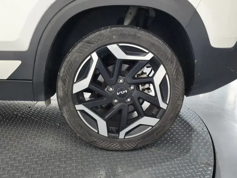 2024 Kia Seltos с пробегом 12 765 км