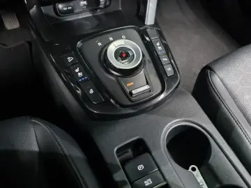2024 Kia Seltos с пробегом 72 559 км