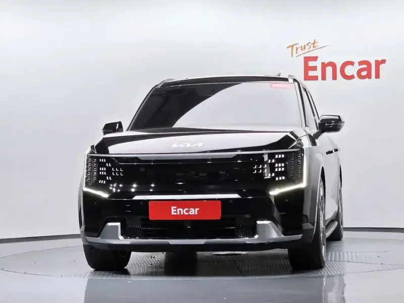 2023 Kia EV9 с пробегом 64 235 км