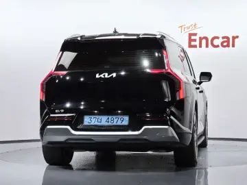 2023 Kia EV9 с пробегом 64 235 км