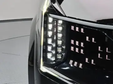 2023 Kia EV9 с пробегом 64 235 км