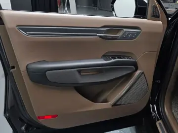 2023 Kia EV9 с пробегом 64 235 км