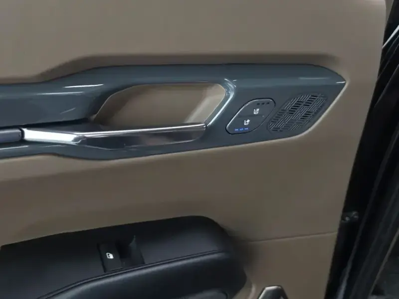 2023 Kia EV9 с пробегом 64 235 км