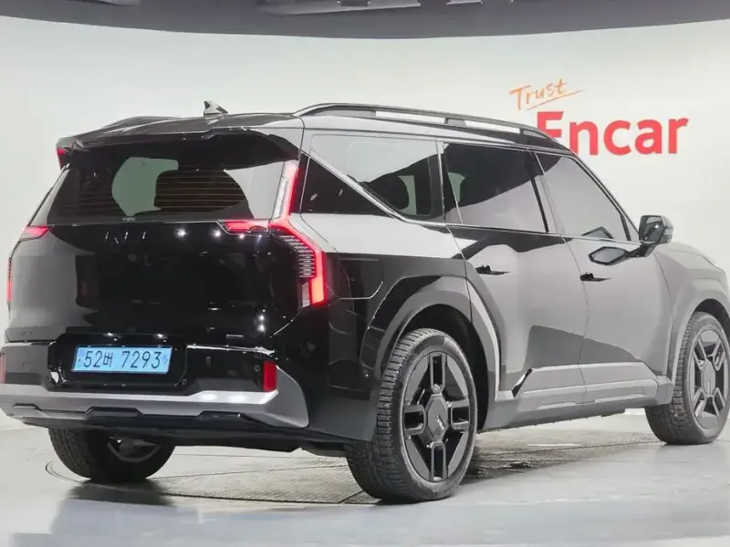 2024 Kia EV9 с пробегом 38 353 км