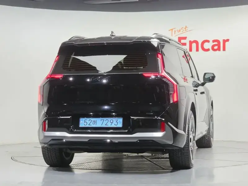 2024 Kia EV9 с пробегом 38 353 км