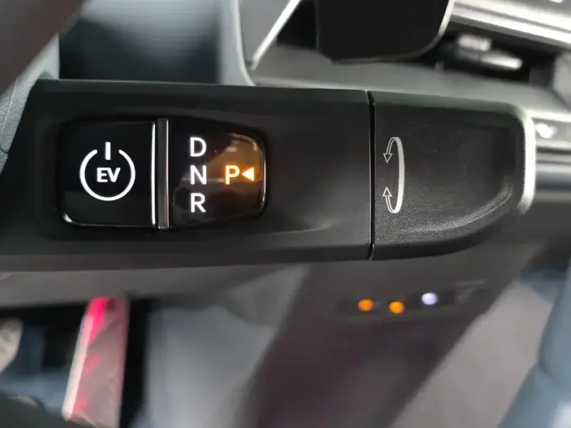 2024 Kia EV9 с пробегом 38 353 км