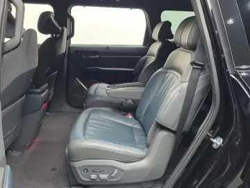 2024 Kia EV9 с пробегом 38 353 км