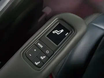 2024 Kia EV9 с пробегом 38 353 км