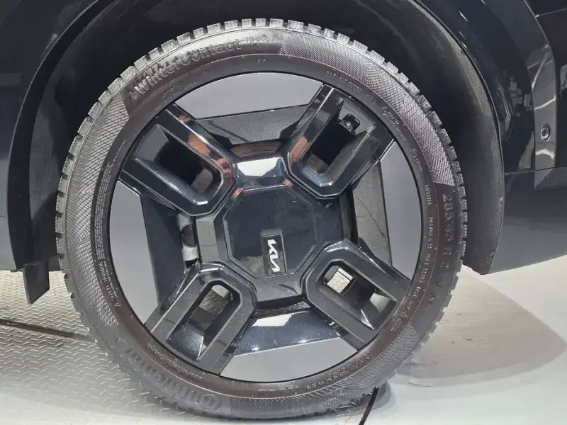 2024 Kia EV9 с пробегом 38 353 км