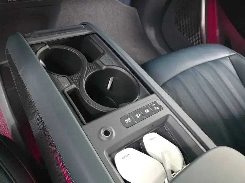 2024 Kia EV9 с пробегом 38 353 км
