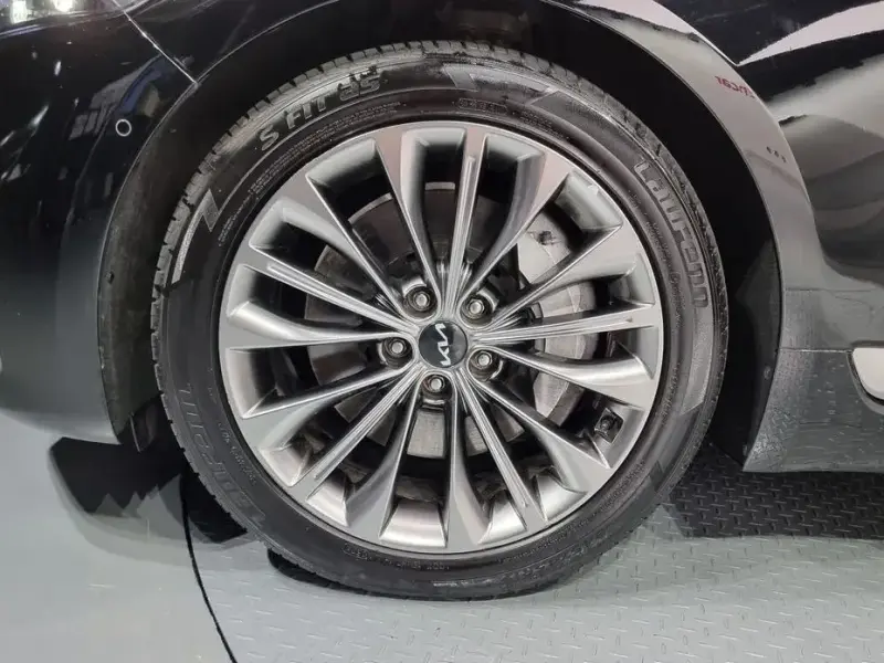 2022 Kia K9 с пробегом 82 708 км