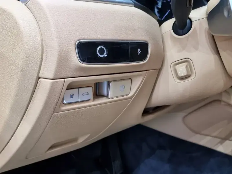 2022 Kia K9 с пробегом 82 708 км