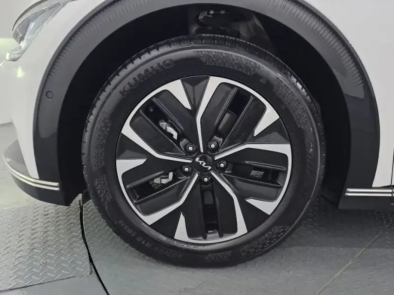2024 Kia EV6 с пробегом 29 635 км