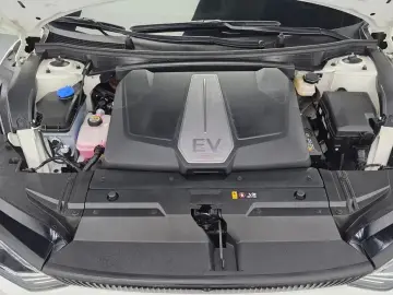 2024 Kia EV6 с пробегом 29 635 км