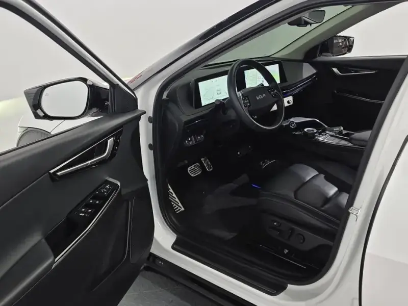 2024 Kia EV6 с пробегом 29 635 км