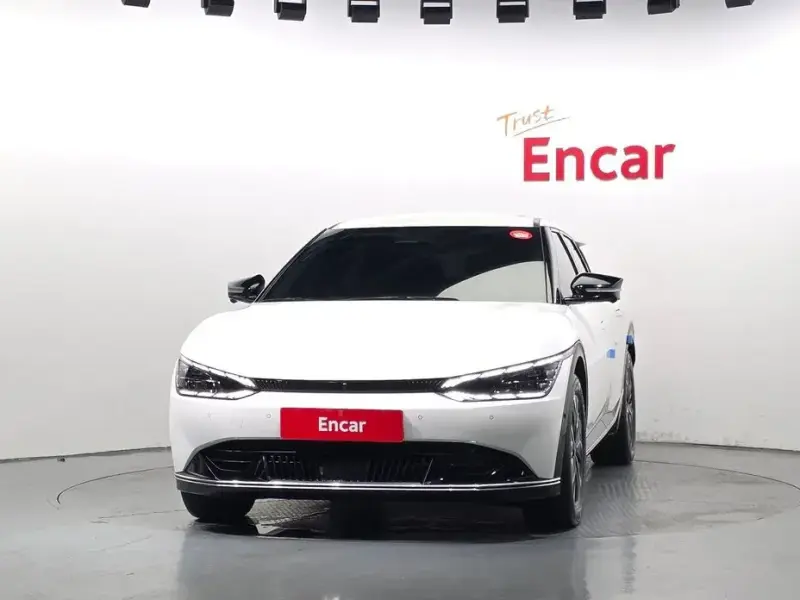 2024 Kia EV6 с пробегом 67 920 км