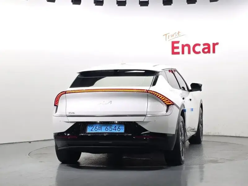 2024 Kia EV6 с пробегом 67 920 км