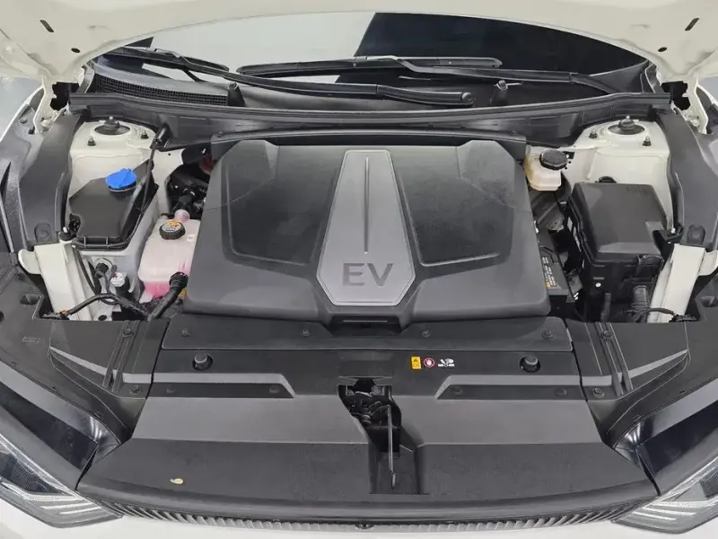 2024 Kia EV6 с пробегом 67 920 км