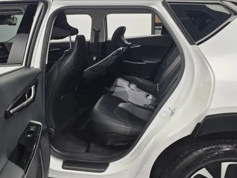 2024 Kia EV6 с пробегом 67 920 км