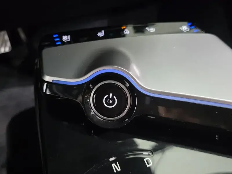 2024 Kia EV6 с пробегом 67 920 км
