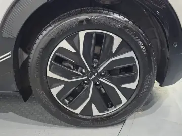 2024 Kia EV6 с пробегом 67 920 км