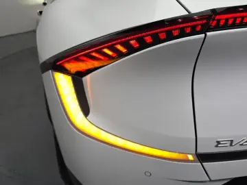 2024 Kia EV6 с пробегом 67 920 км