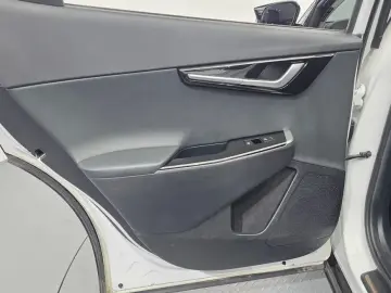 2024 Kia EV6 с пробегом 67 920 км