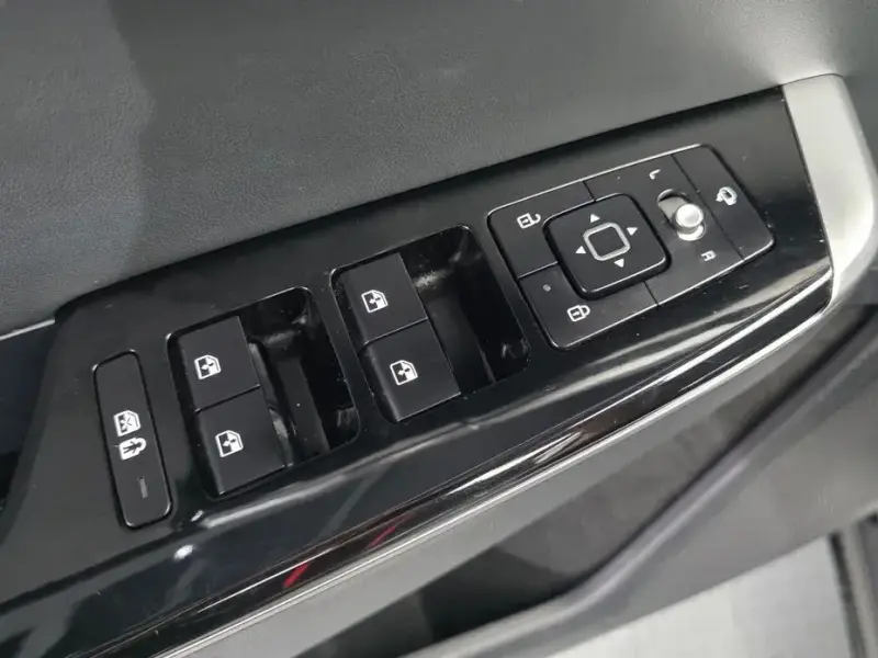 2024 Kia EV6 с пробегом 67 920 км
