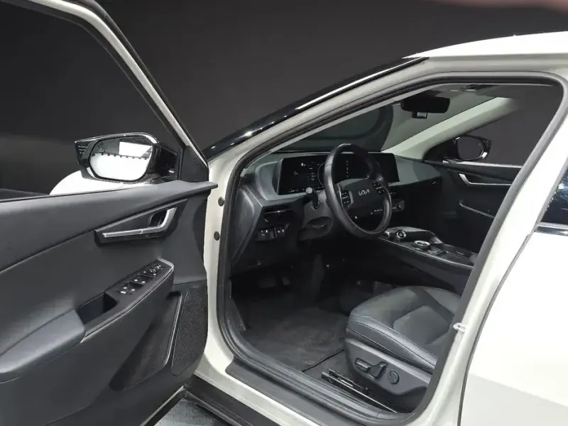 2023 Kia EV6 с пробегом 18 475 км