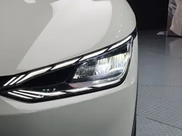 2023 Kia EV6 с пробегом 18 475 км