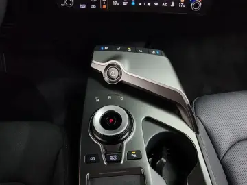 2023 Kia EV6 с пробегом 57 282 км