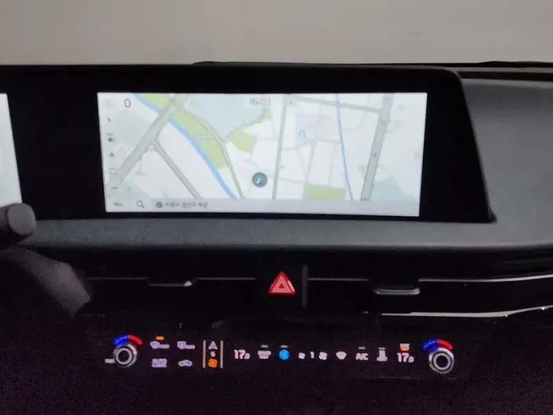 2023 Kia EV6 с пробегом 57 282 км