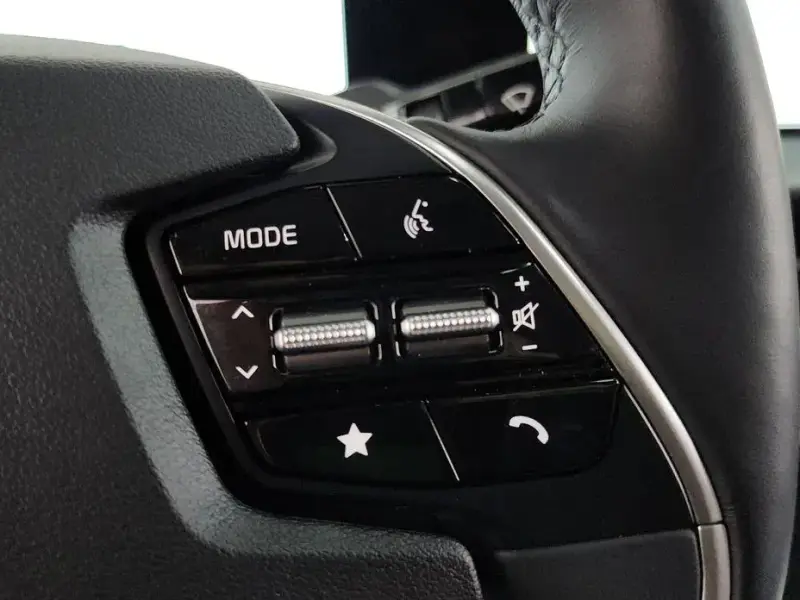 2023 Kia EV6 с пробегом 57 282 км