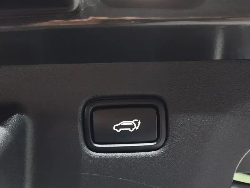 2023 Kia EV6 с пробегом 57 282 км