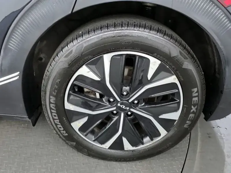 2022 Kia EV6 с пробегом 51 794 км