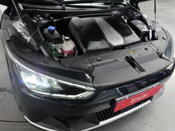 2022 Kia EV6 с пробегом 51 794 км