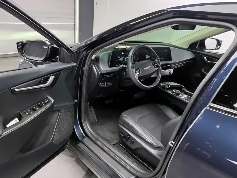 2022 Kia EV6 с пробегом 51 794 км
