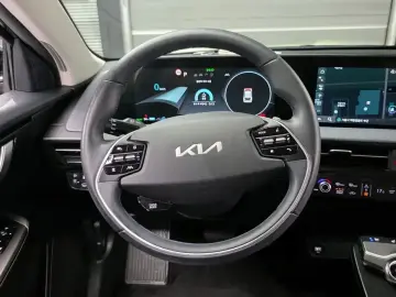 2022 Kia EV6 с пробегом 51 794 км