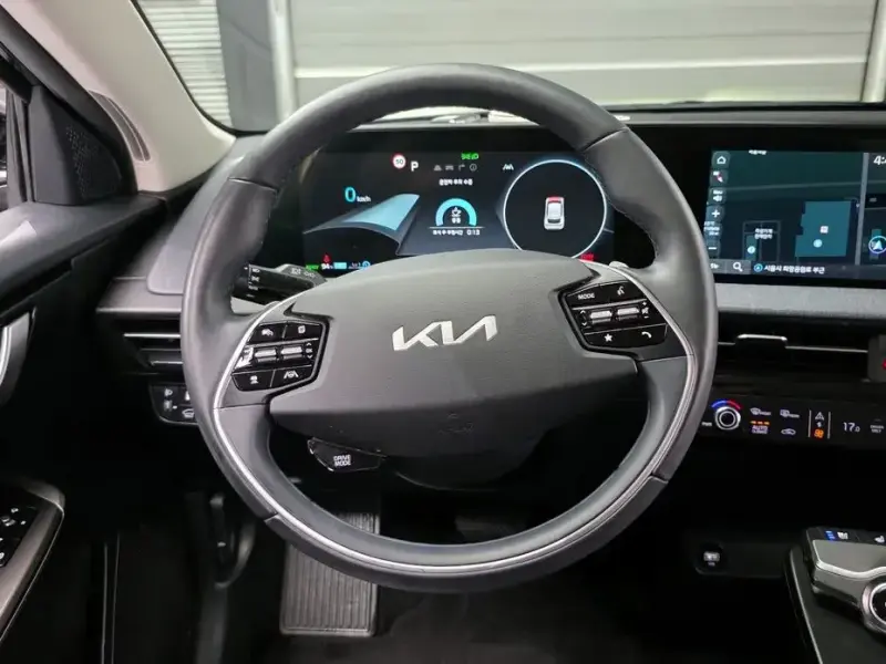 2022 Kia EV6 с пробегом 51 794 км