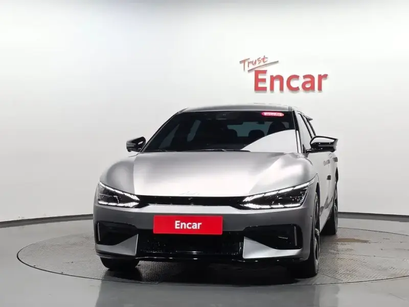 2022 Kia EV6 с пробегом 30 249 км
