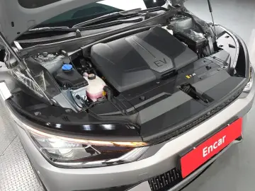 2022 Kia EV6 с пробегом 30 249 км
