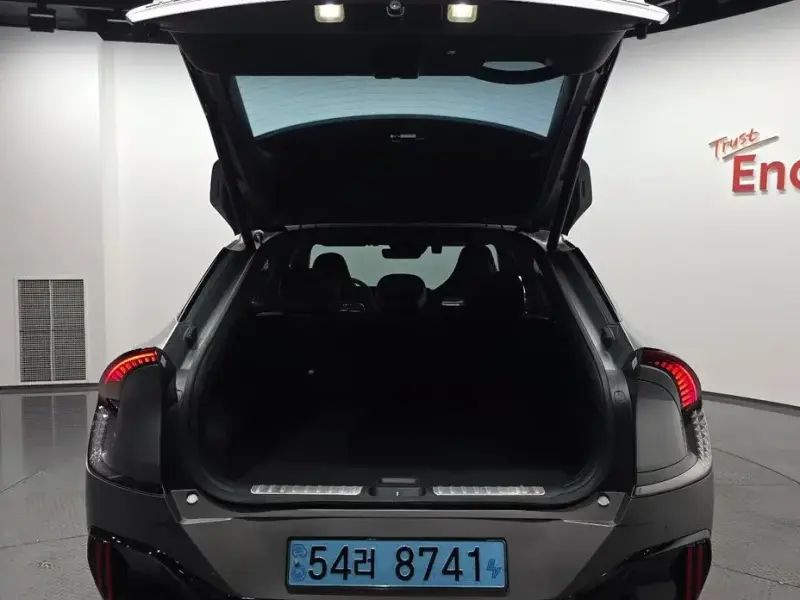2022 Kia EV6 с пробегом 30 249 км