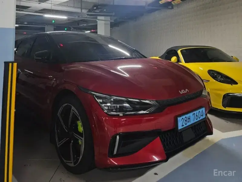 2023 Kia EV6 с пробегом 22 000 км