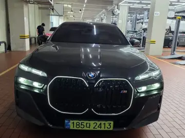 2025 BMW i7 с пробегом 21 726 км