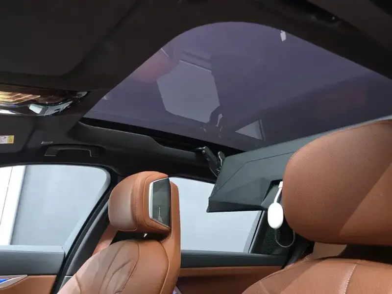 2023 BMW i7 с пробегом 22 823 км