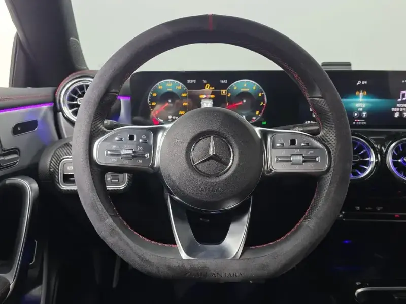 2021 Mercedes-Benz CLA с пробегом 61 997 км