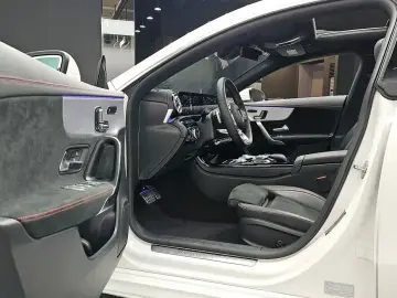 2022 Mercedes-Benz CLA с пробегом 7 528 км