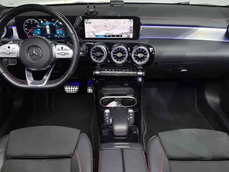 2023 Mercedes-Benz CLA с пробегом 27 928 км