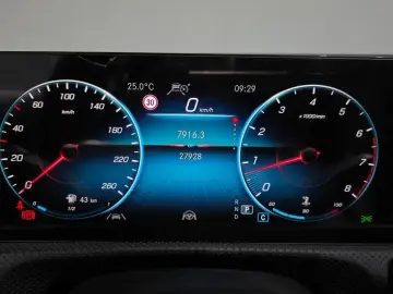 2023 Mercedes-Benz CLA с пробегом 27 928 км