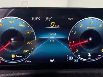 2023 Mercedes-Benz CLA с пробегом 892 км